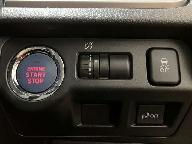 SUBARU XV HYBRID 2014 Image 31