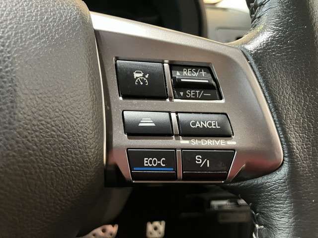 SUBARU XV HYBRID 2014 Image 31