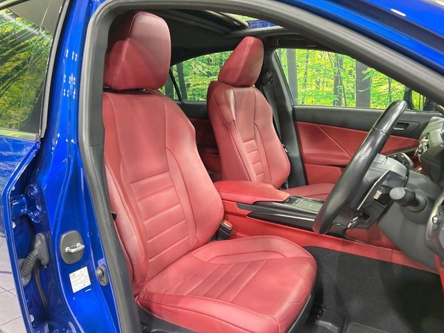 TOYOTA LEXUS IS300 2021 Image 31