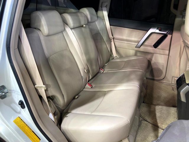 TOYOTA LANDCRUISER PRADO 2023 Image 31