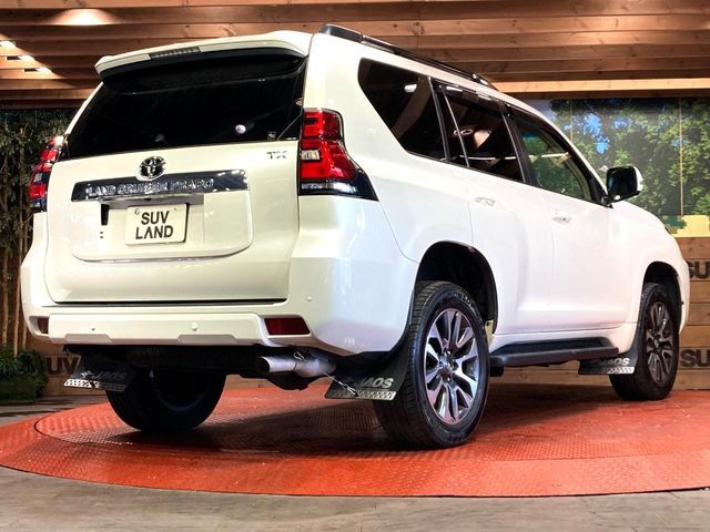 TOYOTA LANDCRUISER PRADO 2023 Image 31