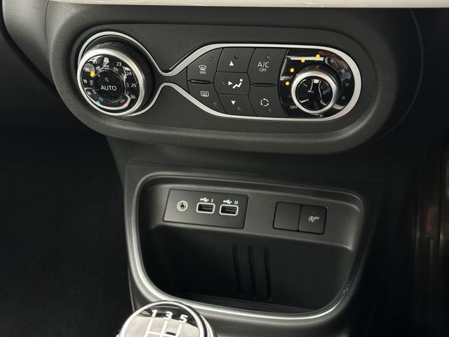 RENAULT TWINGO 2024 Image 31