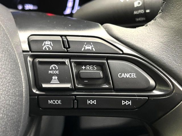 TOYOTA YARIS CROSS HYBRID 2025 Image 31