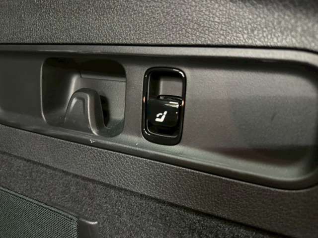 MERCEDES BENZ GLC CL 2023 Image 31