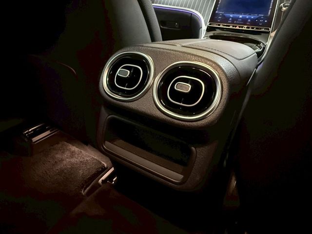 MERCEDES BENZ GLC CL 2023 Image 31