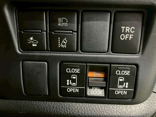 TOYOTA NOAH HYBRID 2019 Image 31