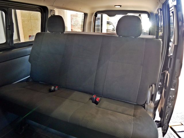 TOYOTA HIACE VAN 4WD 2021 Image 31