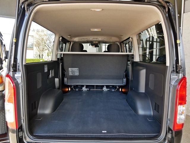 TOYOTA HIACE VAN 4WD 2021 Image 31