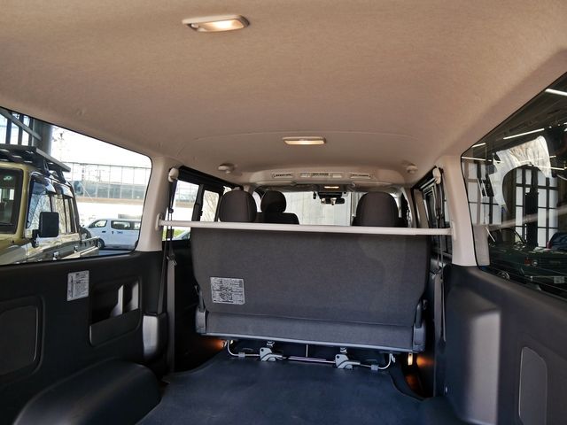 TOYOTA HIACE VAN 4WD 2021 Image 31