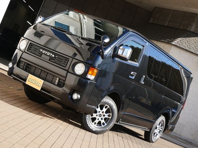 TOYOTA HIACE VAN 4WD 2021 Image 31