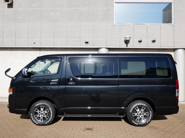TOYOTA HIACE VAN 4WD 2021 Image 31