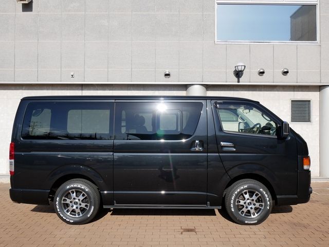 TOYOTA HIACE VAN 4WD 2021 Image 31