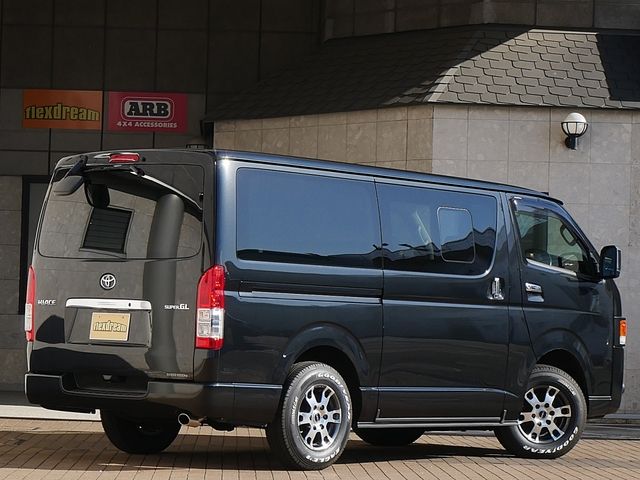 TOYOTA HIACE VAN 4WD 2021 Image 31