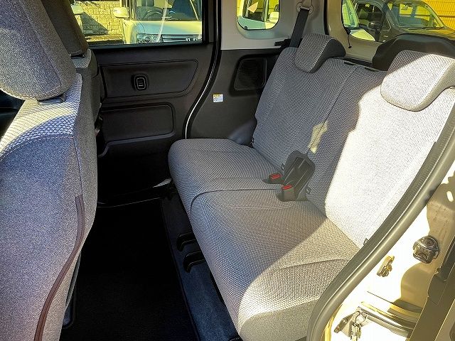 SUZUKI WAGON R SMILE 2023 Image 31