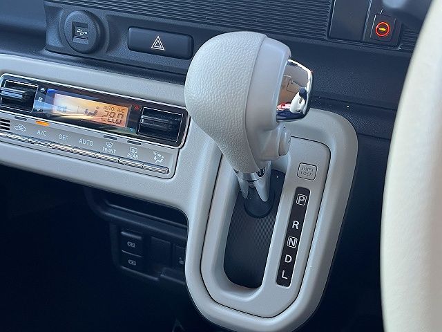 SUZUKI WAGON R SMILE 2023 Image 31