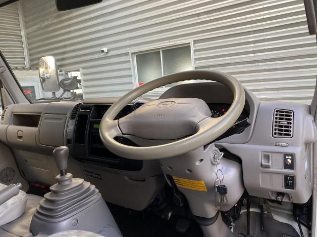 TOYOTA DYNA 2006 Image 31