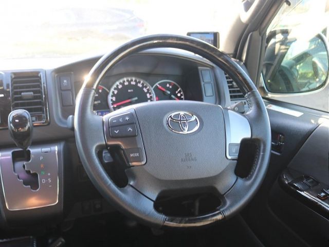 TOYOTA HIACE VAN 4WD 2019 Image 31