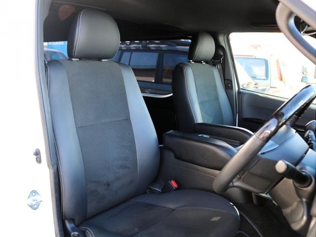 TOYOTA HIACE VAN 4WD 2019 Image 31