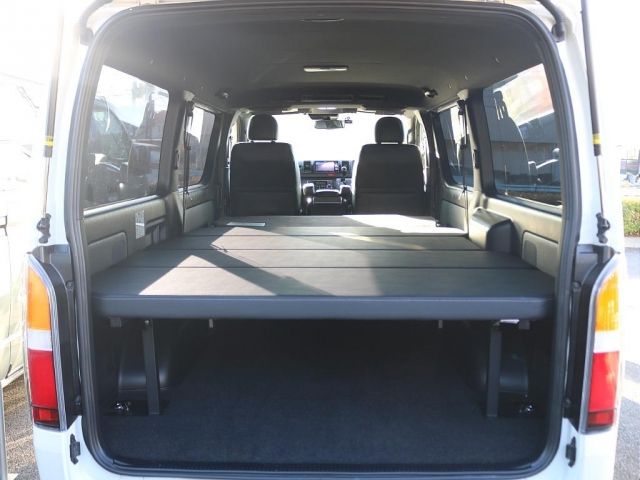 TOYOTA HIACE VAN 4WD 2019 Image 31