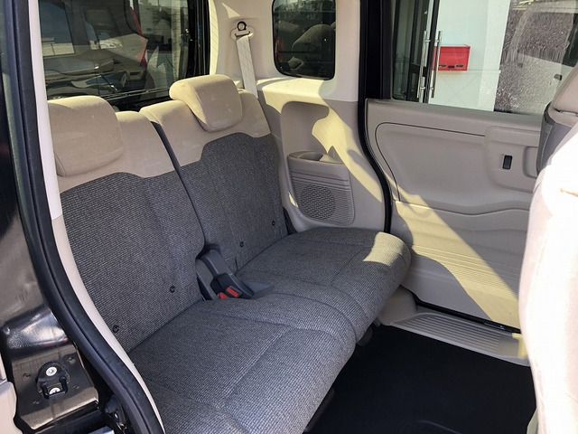 HONDA N BOX 2018 Image 31