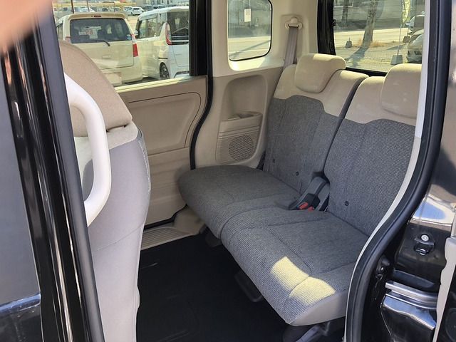 HONDA N BOX 2018 Image 31