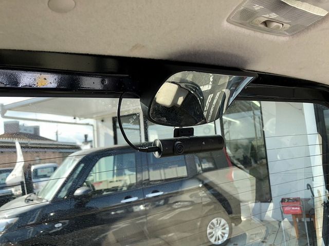 HONDA N BOX 2018 Image 31