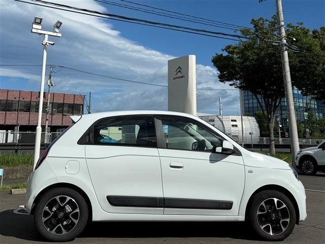 RENAULT TWINGO 2021 Image 31