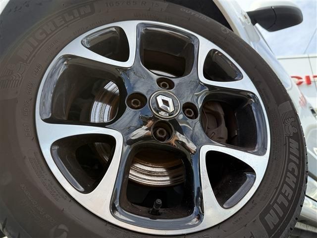 RENAULT TWINGO 2021 Image 31