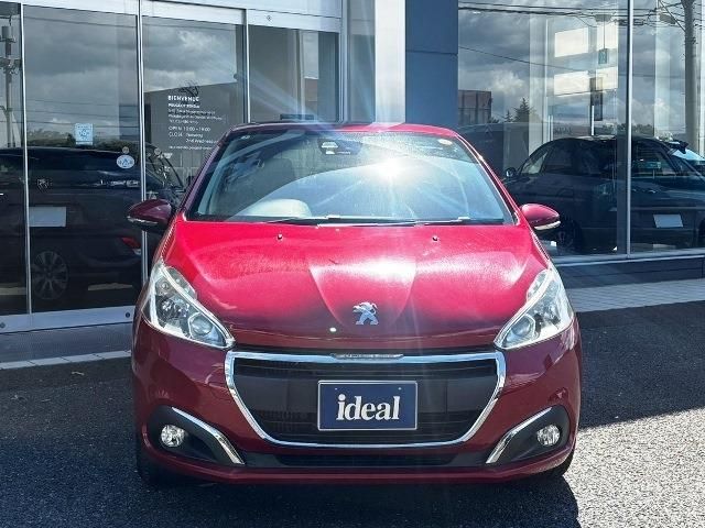 PEUGEOT 208 2018 Image 31
