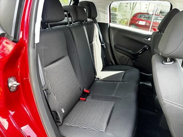 PEUGEOT 208 2018 Image 31