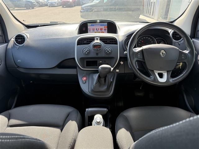 RENAULT KANGOO 2018 Image 31