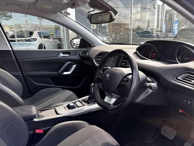 PEUGEOT 308SW 2018 Image 31