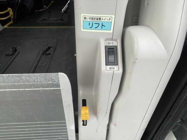 TOYOTA REGIUSACE VAN 1.25T 2013 Image 31