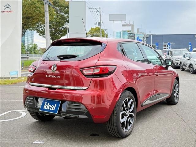 RENAULT LUTECIA 2018 Image 31