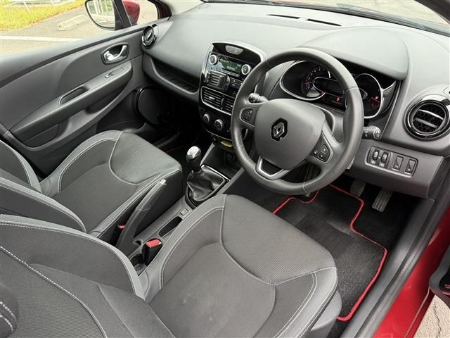 RENAULT LUTECIA 2018 Image 31