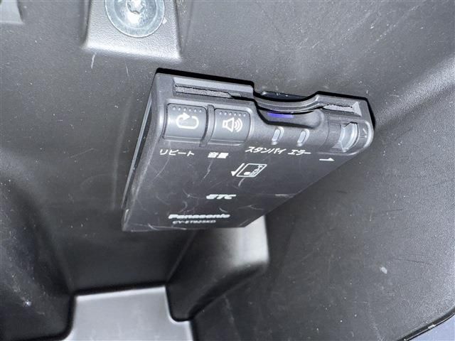 RENAULT LUTECIA 2018 Image 31