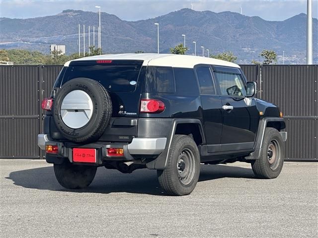 TOYOTA FJ CRUISER 4WD 2017 Image 31