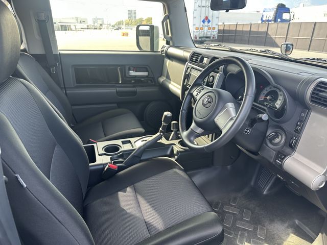 TOYOTA FJ CRUISER 4WD 2017 Image 31