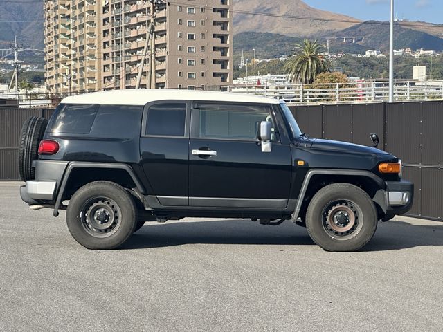 TOYOTA FJ CRUISER 4WD 2017 Image 31