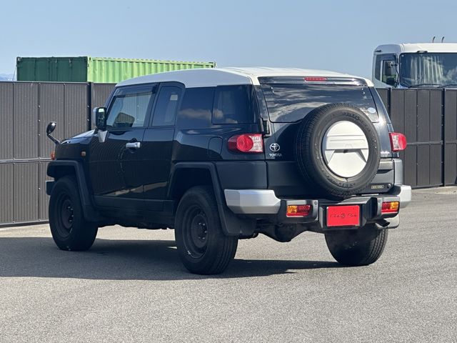TOYOTA FJ CRUISER 4WD 2017 Image 31
