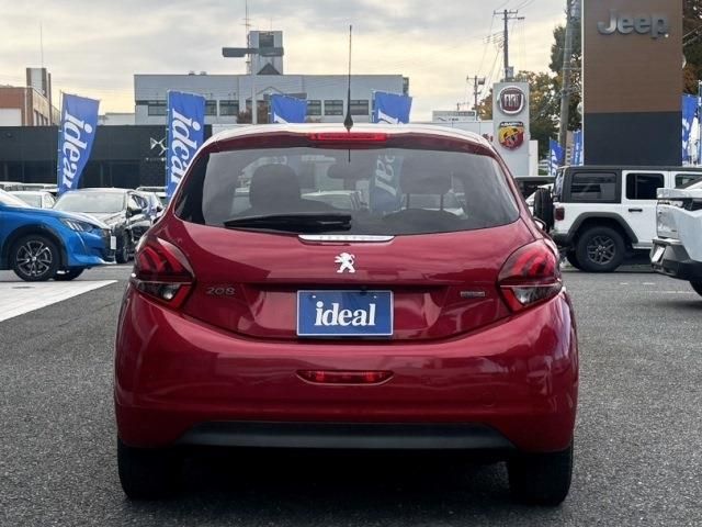 PEUGEOT 208 2017 Image 31