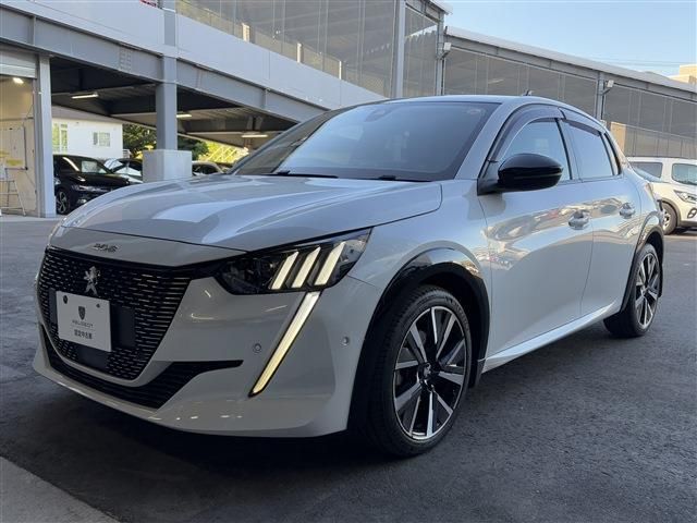 PEUGEOT 208 2021 Image 31