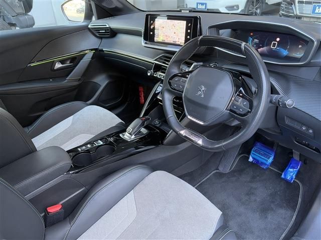 PEUGEOT 208 2021 Image 31