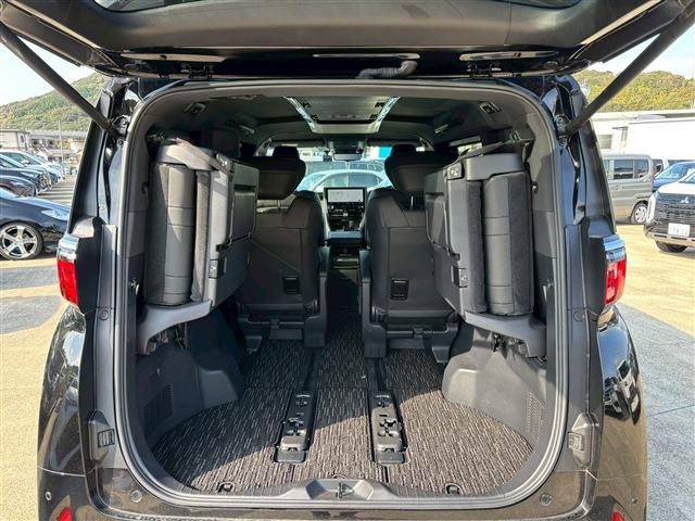 TOYOTA ALPHARD HYBRID 2024 Image 31