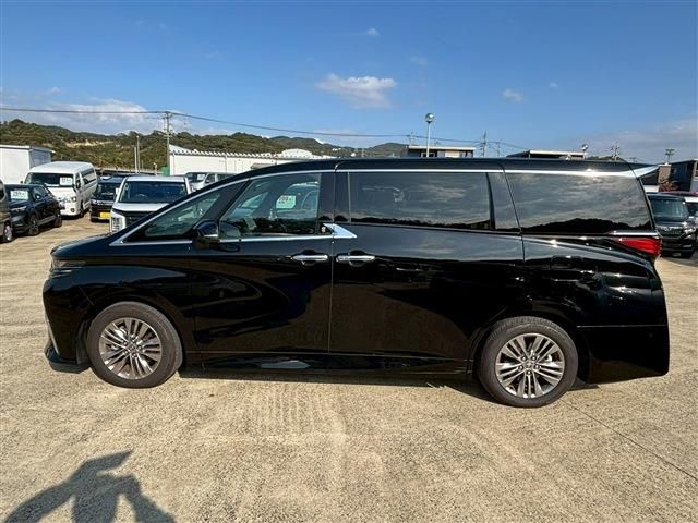TOYOTA ALPHARD HYBRID 2024 Image 31