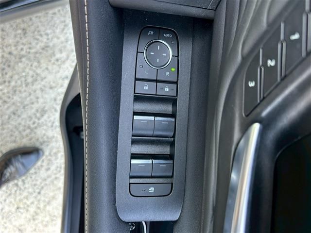 TOYOTA ALPHARD HYBRID 2024 Image 31