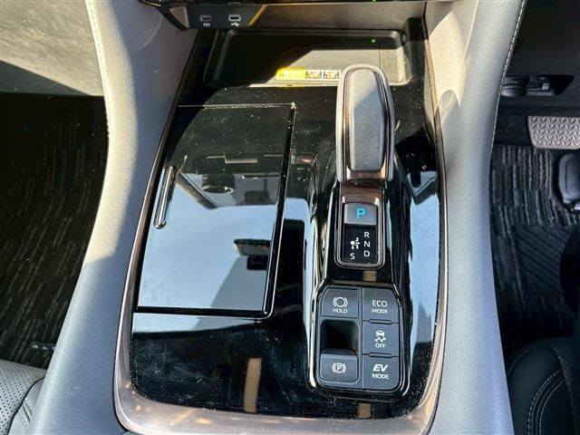 TOYOTA ALPHARD HYBRID 2024 Image 31