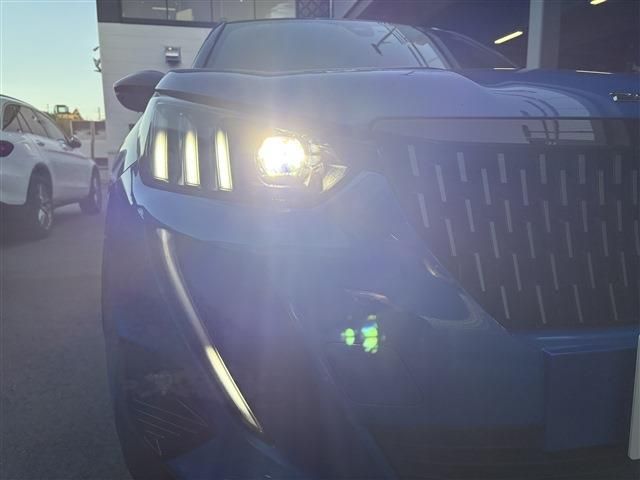 PEUGEOT 2008 2020 Image 31