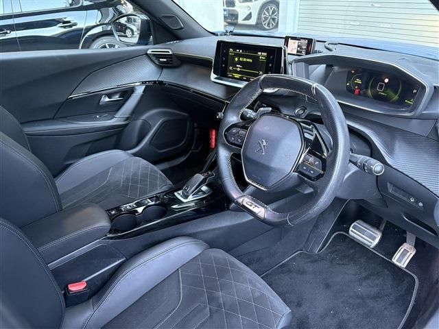 PEUGEOT 2008 2020 Image 31