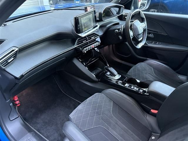 PEUGEOT 2008 2020 Image 31